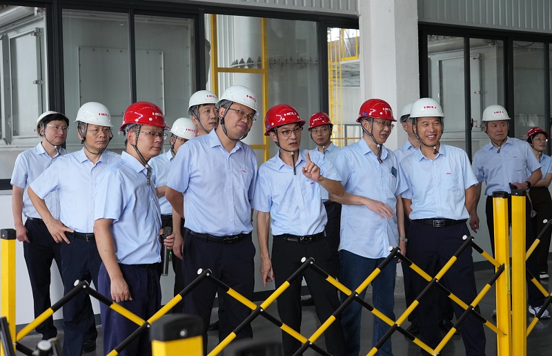 现场指导.jpg